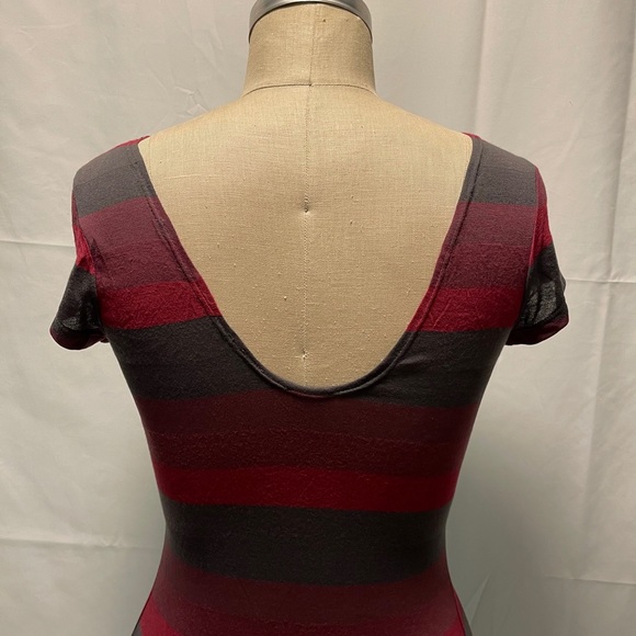 Low back maxi dress - Picture 3 of 7